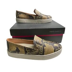 Vince Camuto Slip-On Sneakers Snakeskin Print  Loafers Women's Casual Shoes SZ 8